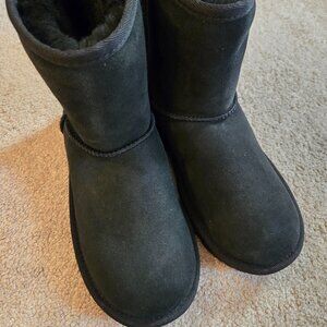 Ugg Short Boots